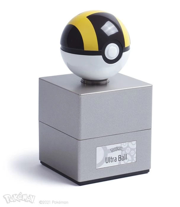 Pokemon - Ultra Ball 1:1 Scale Life-Size Die-Cast Prop Replica 5 Pokemon - Ultra Ball 1:1 Scale Life-Size Die-Cast Prop Replica - Image 3